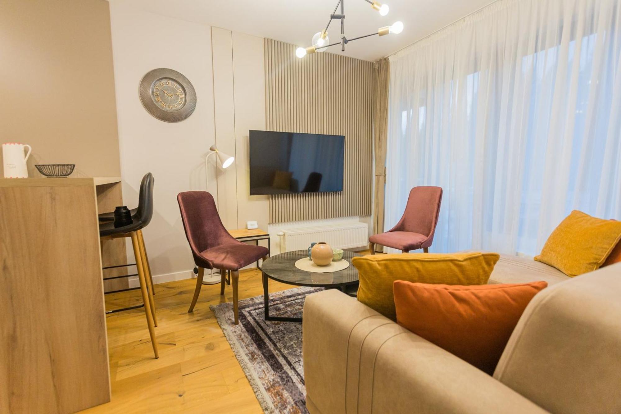 بيلاسنيكا Aparthotel Phoenix المظهر الخارجي الصورة